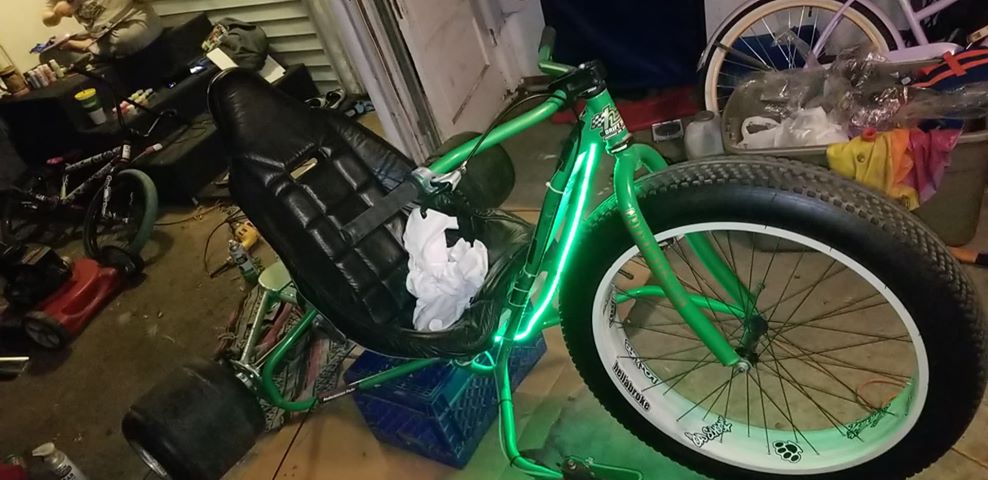 green-predator-motor-drift-trike