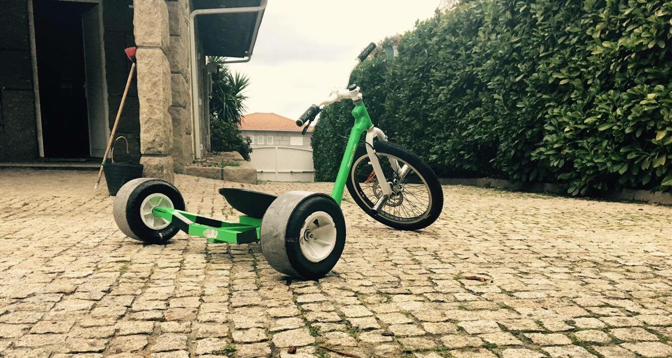Side drift awesome Drift Trike video 2 Side drift awesome Drift Trike video 2